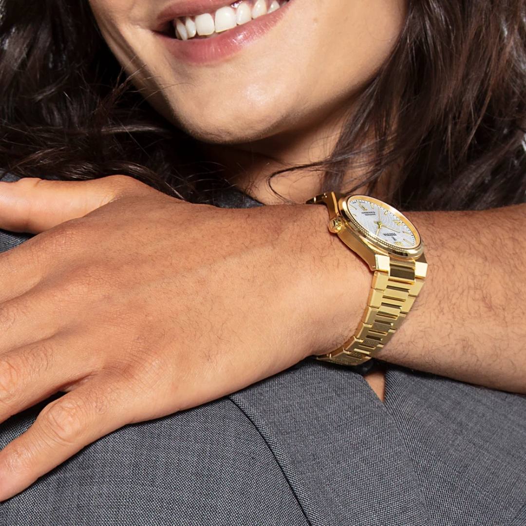 DETAIL245682